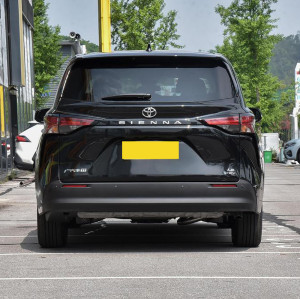 2024 Toyota Sienna electric auto 2.5 L Hybrid Comfort Edition family car