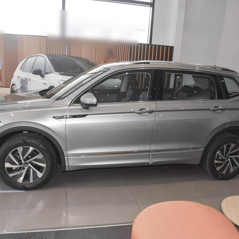 Volkswagen Tiguan L PHEV-2