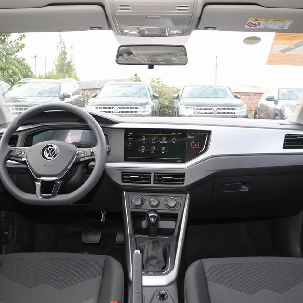 Volkswagen Polo-4