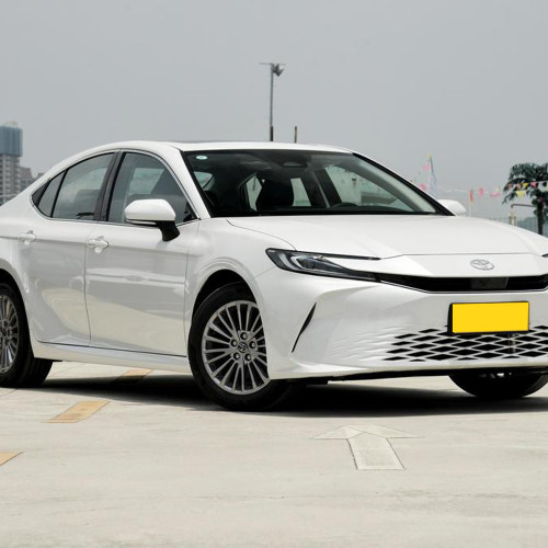 TOYOTA CAMRY petrol cars Sedan hybrid 2.0L 152PS L4 112kW/188Nm R19 Sports Edition LHD used car for sale