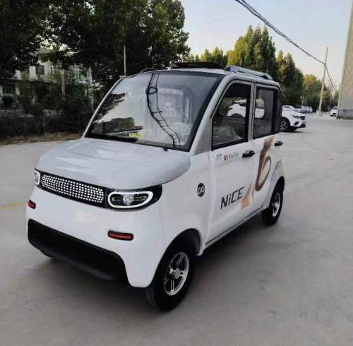 F1 2024 enclosed mobility scooter electric scooter made in China