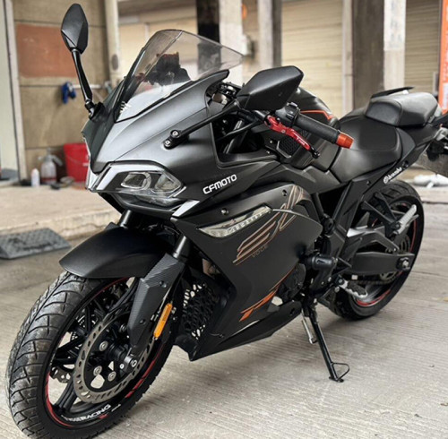 VOGE 300RR 300cc Motorcycle | The best entry-level replica motorcycle models