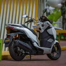 LETBE Lightning Dog 150, the Ultimate Urban Commuter Scooter