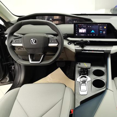 Used Changan UNI-V iDD 2023 Smart Electric Vehicle