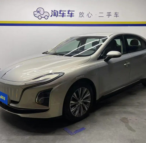 Used Hongqi E-QM5 2022 431km Range Mid-size Electric Vehicle