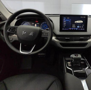 Used Hongqi E-QM5 2021 Mid-size White Electric Vehicle