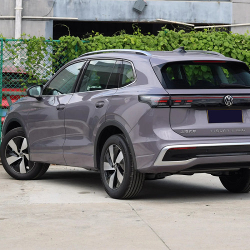 Volkswagen Tiguan Petrol Vehicle 2025 Mid-size SUV