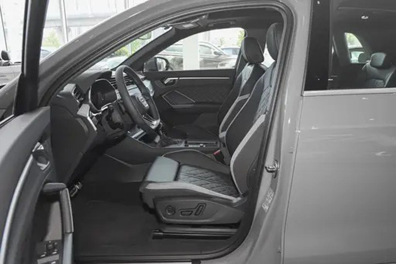 Audi SQ5-4