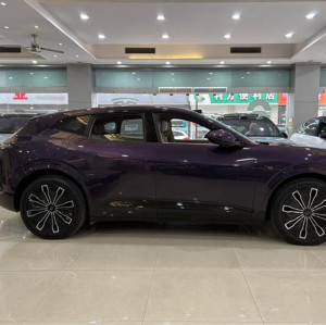 Nearly New Car AVATR 07 2024 max RWD Range-extended 5 Seat Used Electric Vehicles Purple Mid-size SUV