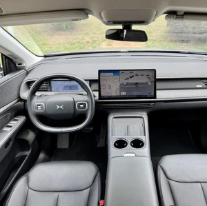 Used Xpeng G6 2023 755 Long Range White Mid-size Pure Electric Vehicle