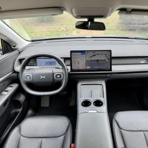 Used Xpeng G6 2023 755 Long Range White Mid-size Pure Electric Vehicle