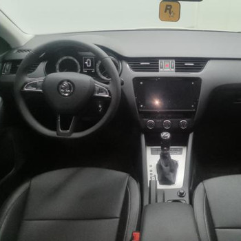 Used Skoda Octavia 2022 1.5L White Compact Petrol Vehicle