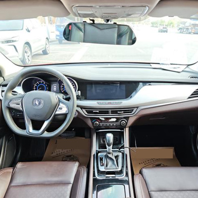 used Changan Yidong 2018 1.6L Red Petrol Vehicle compact car Auto