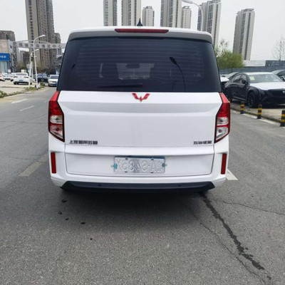 Used Wuling Zhenchen 2021 1.5T 7-9 Seats White Petrol Vehicle Mid-large MPV