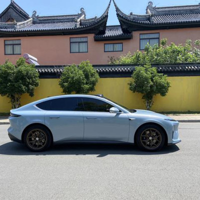 NIO ET5 2022 75kWh Mid-size Sky Blue Pure Electric Vehicle for Export 17,000km Mileage Used Car