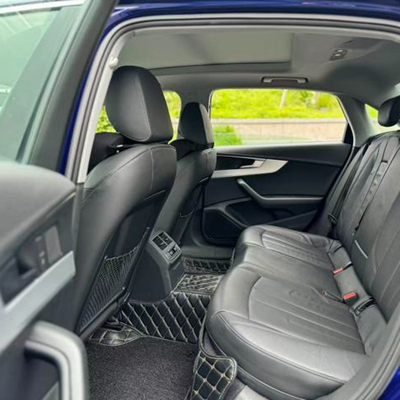 Audi Q4 e-tron-4
