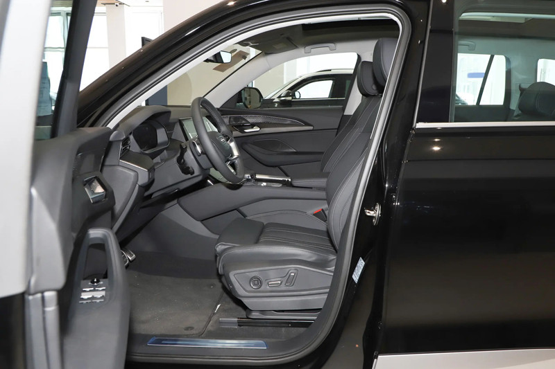 Audi SQ5-5