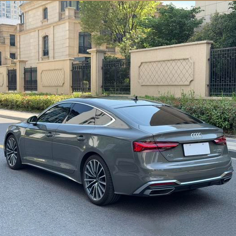 Audi Q4 e-tron-6