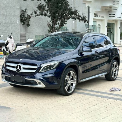 Used Mercedes-Benz GLA 2015 220 4MATIC Black Compact SUV Fuel Vehicle