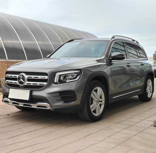 Chinese Used Car Used Benz GLB 2023 GLB 220 Black 2.0T 5 doors 5 seats Compact SUV Petrol Vehicle