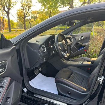 Used Benz CLA 2017 220 4MATIC Black 1.6T 5 doors 5 seats Compact Petrol Vehicle