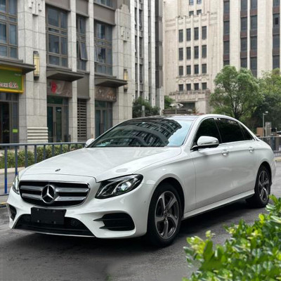 Used Benz E 2019 300 L White 2.0T 5 doors 5 seats Mid-large Petrol Vehicle