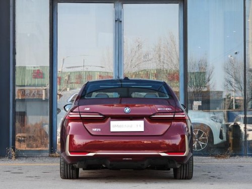 ​Used BMW i5 2024 eDrive35L M Red Pure Electric Vehicle