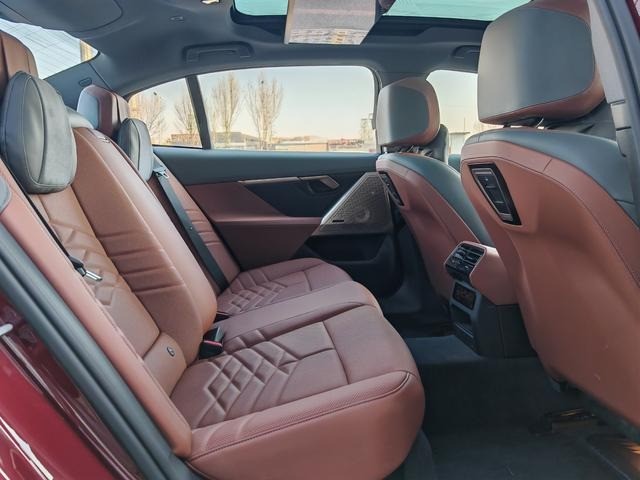 BMW X3-7