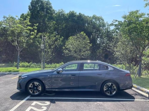 Used BMW i5 2024 eDrive35L M Blue Pure Electric Vehicle