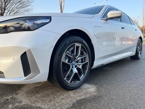 BMW i5 2025 Used Car eDrive35L White Pure Electric Car