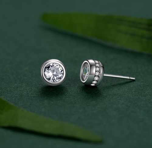 Orecchini a bottone classici in zircone di alta qualità all'ingrosso | Orecchini a bottone in argento sterling 925 di alta qualità per donna