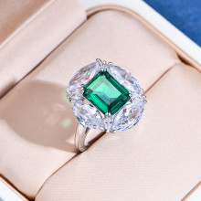 trends in the current jewelry industry