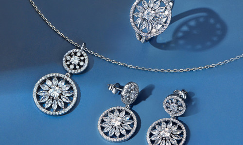 Jewelry set: Light up your charm and easily handle various occasions