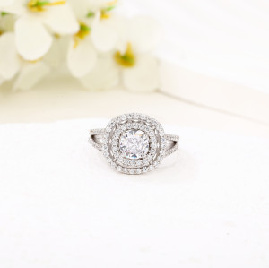 Anel de noivado feminino em prata 925 com zircônia New Produce | Anel de noivado vintage em prata requintada