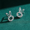 Tendencias en diseño de pendientes de plata 925: estilos imprescindibles en 2025