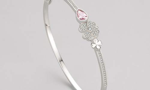 Bangle Jewelry Materials and Crafts: From Classic to Innovation