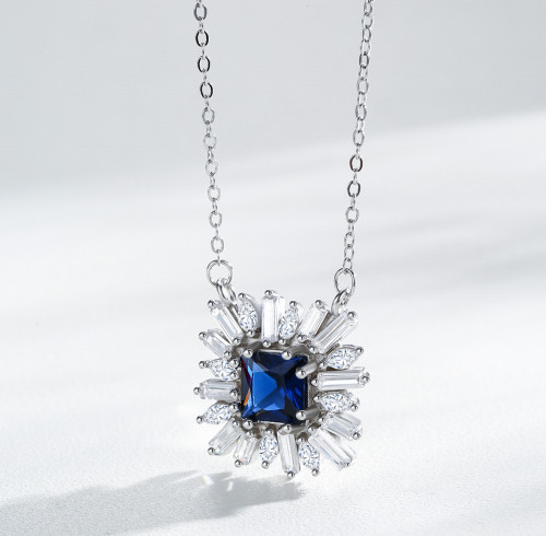 Collana di lusso leggera all'ingrosso con zirconi e temperamento alla moda | Collana in argento 925 per ragazze