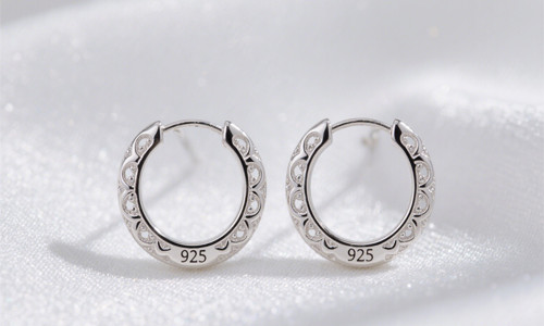 Elegant Silver Earrings - Styles for Every Occasion