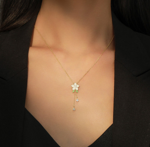 Wholesale Classic Daisy Green Flower 925 Silver Necklace Women |  18k Gold Zircon Necklace Silver