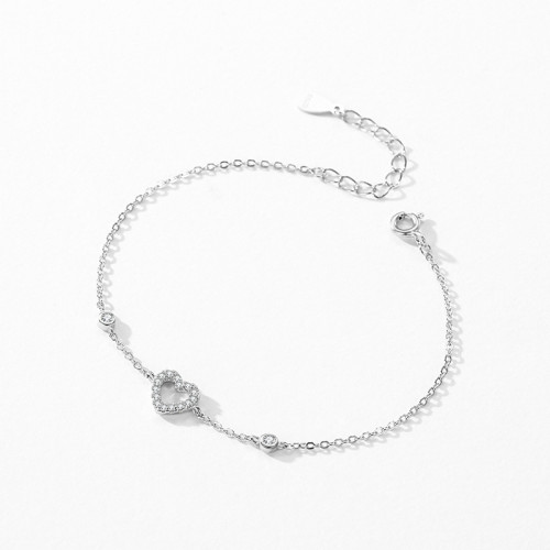 925 Sterling Silver Heart-Shaped Bracelet with Sparkling Zircons | Wholesale Bestseller for Gift Collections