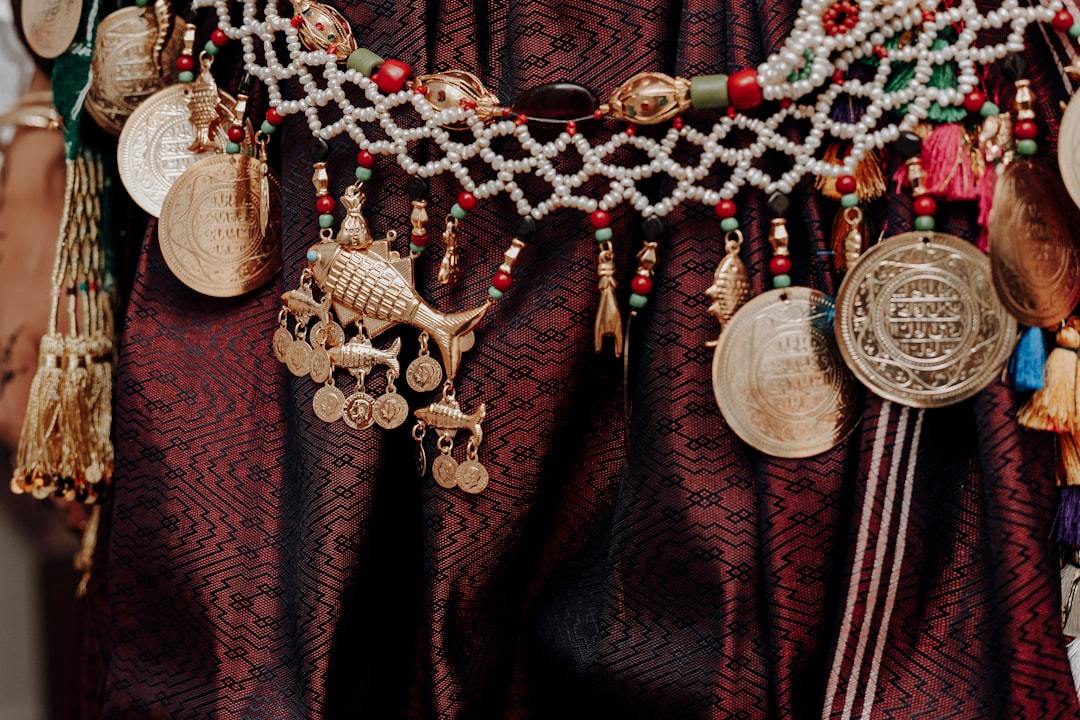 Argento Sterling 925 vs. Argento Sterling 999: la guida definitiva per gli acquirenti all'ingrosso di gioielli