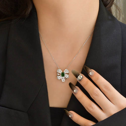 Collar con colgante de mariposa en plata de ley 925 | Proveedor de joyería elegante al por mayor