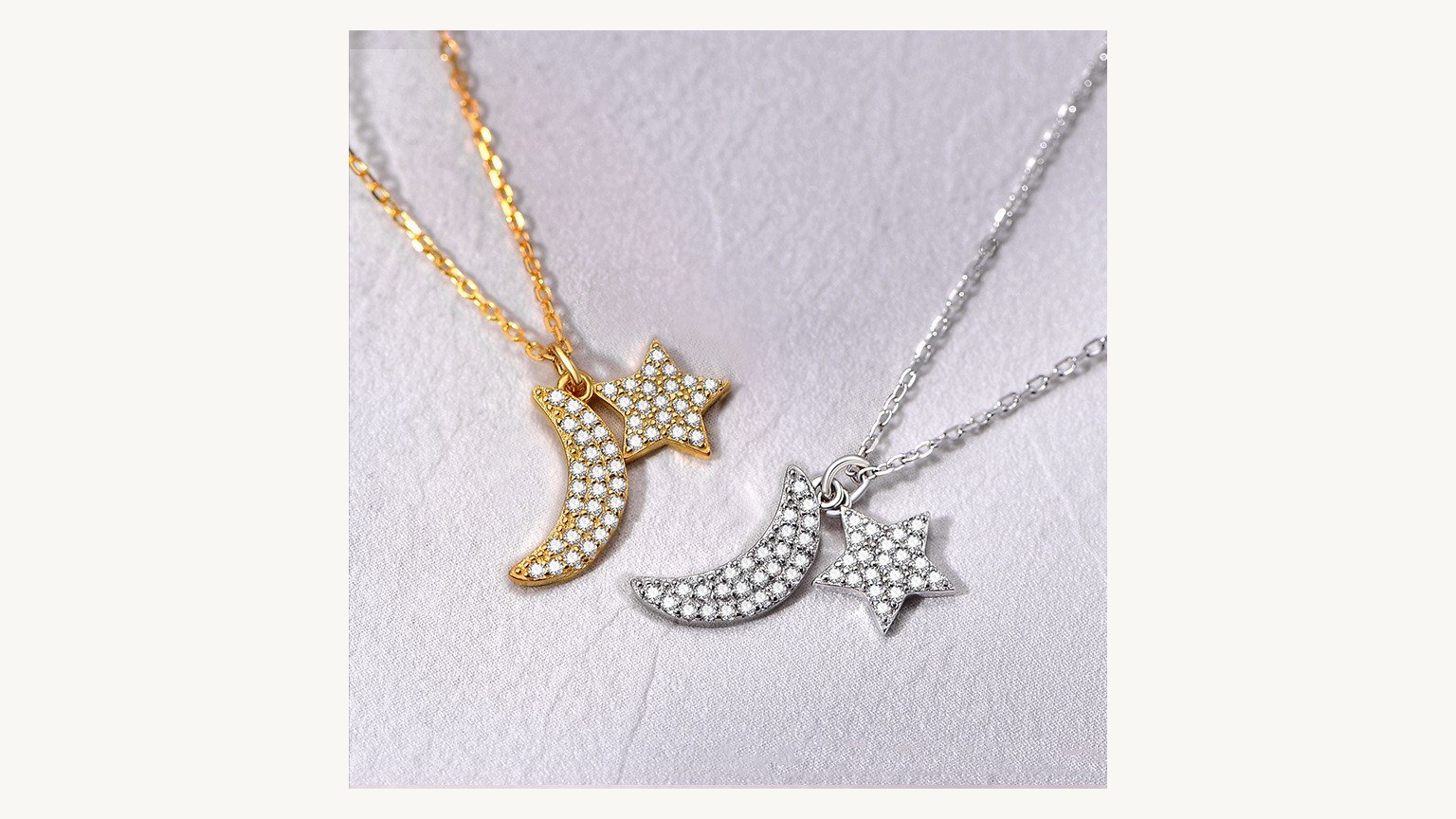 Retail-ready jewelry packaging for Silver Necklaces