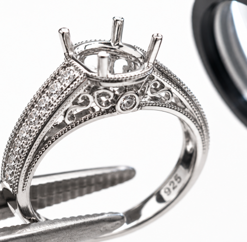 How an American Jewelry Brand Achieved 80% Repurchase Rate Through Our Custom Silver Jewelry Production