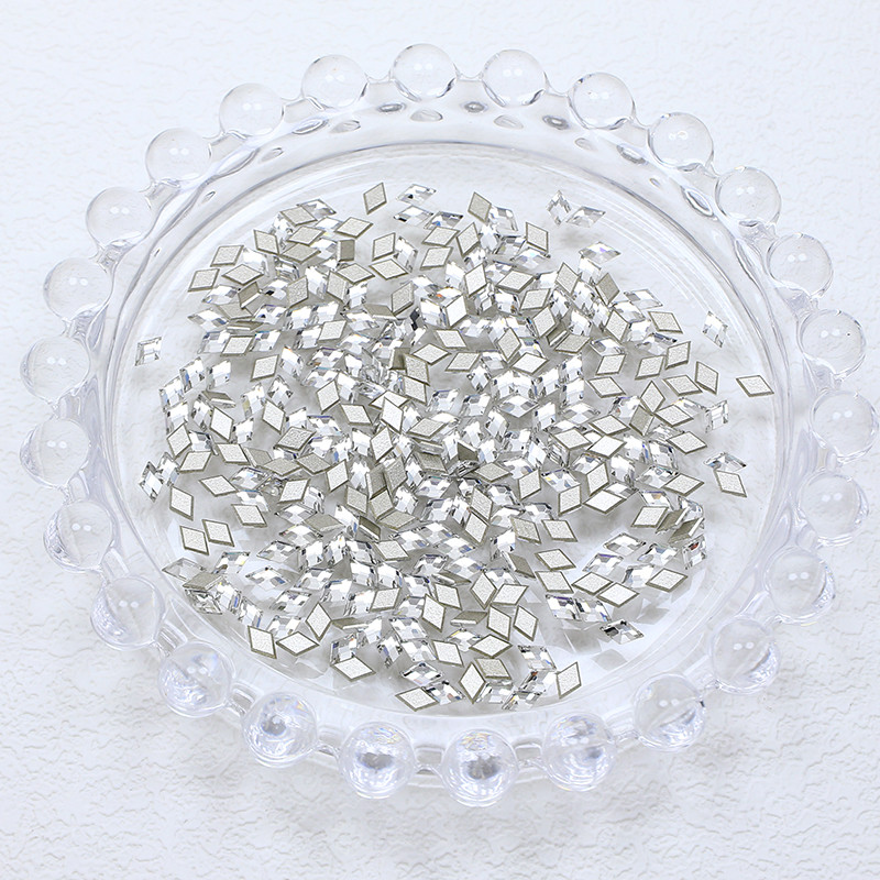 Diamond-Shaped Nail Rhinestones