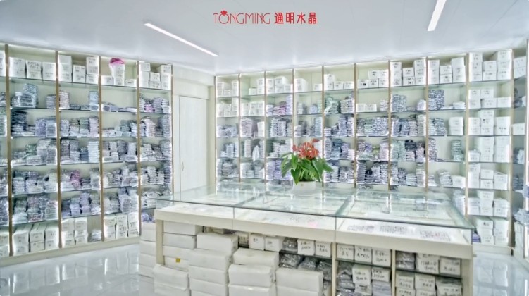 Crystal Creations: Unleash Your Creativity with Premium DIY Jewelry Making