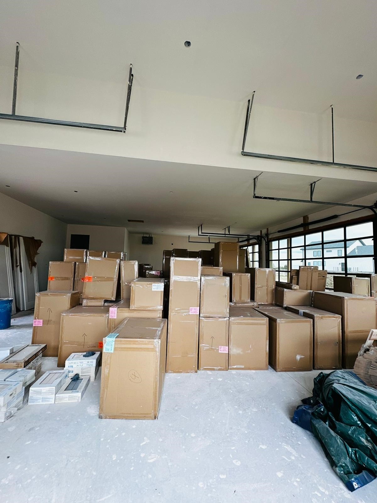 High-End Traditional Customzation Kitchen Cabinet Loading And Shipping