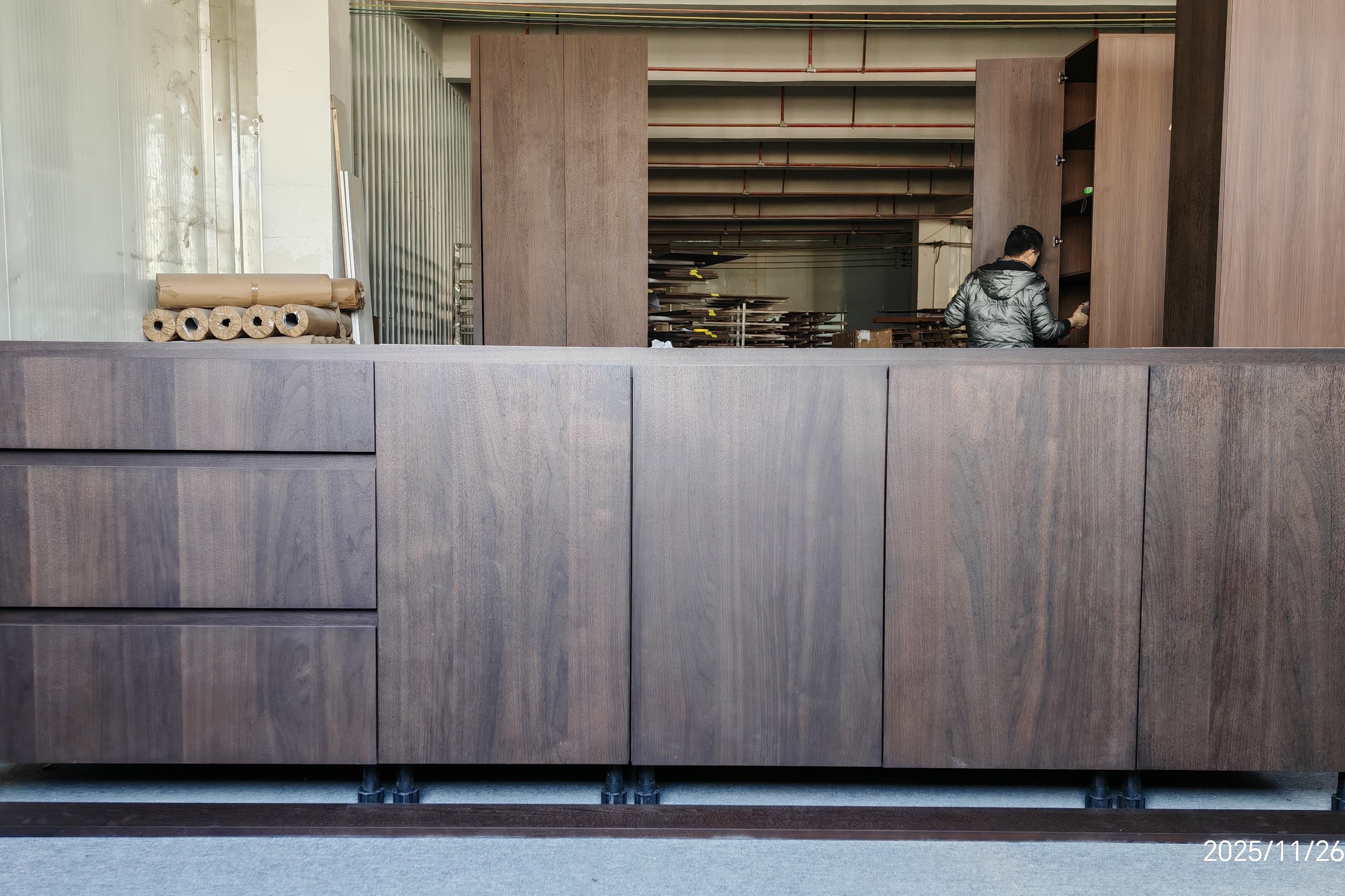 High-End Modern Walnut Timber Customzation Kitchen Cabinet-Inspection Process