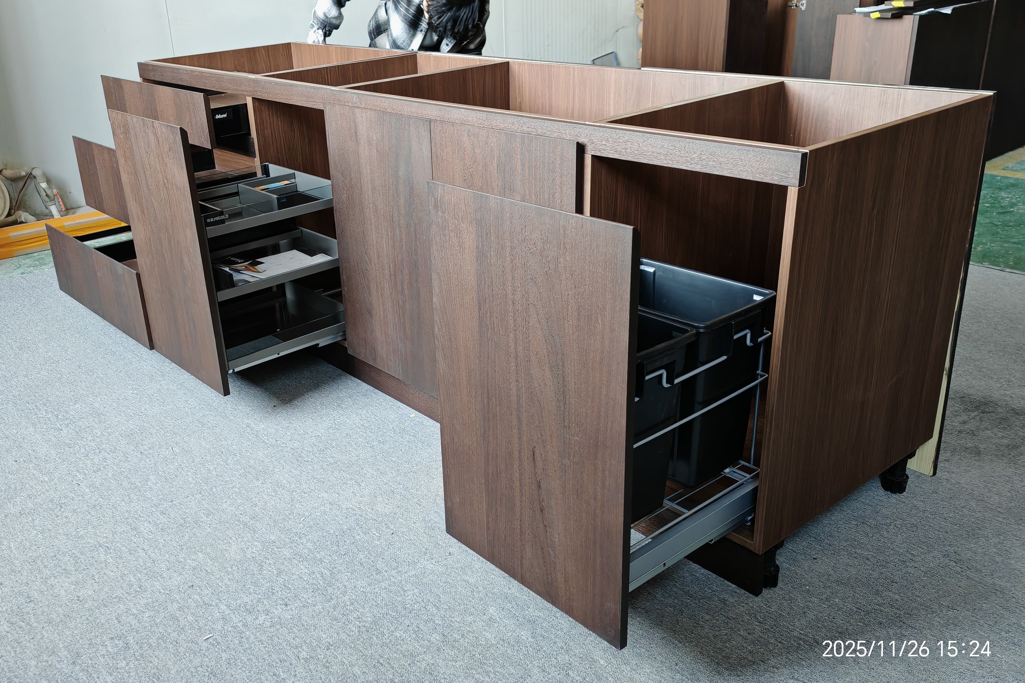 High-End Modern Walnut Timber Customzation Kitchen Cabinet- Inspection Process