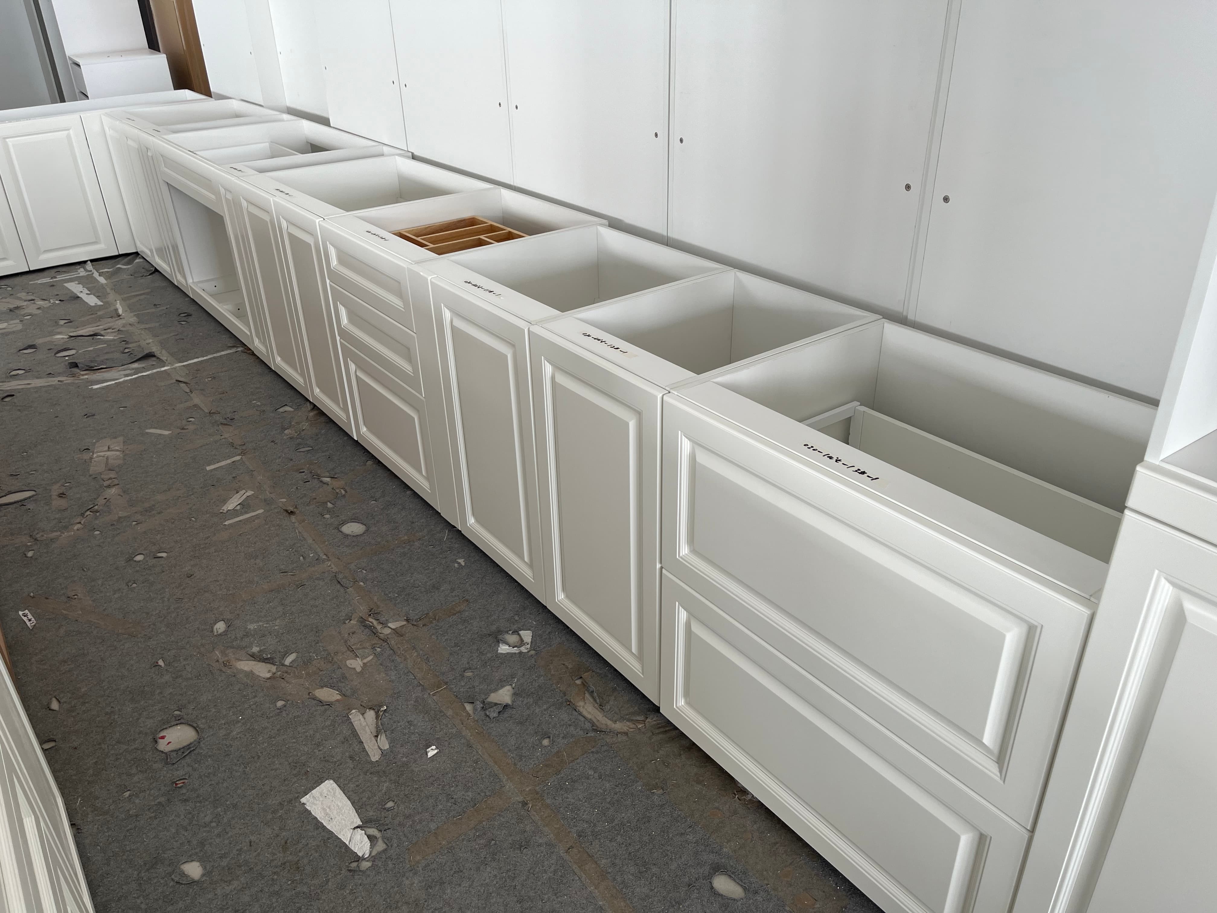 Classic Shaker U-Style Timber Matt Finish Kitchen Cabinets-Inspection Process